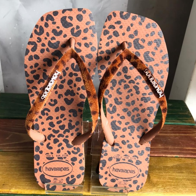 Chinelo Havaianas Quadrada Slim Square Velvet Marrom/Café Oncinha