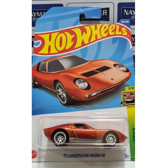 Lamborghini super store treasure hunt