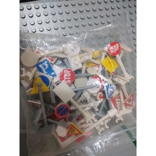 Lego City - 17 Plates de Pistas ANOS 80 com Placas de Sinalização de ...