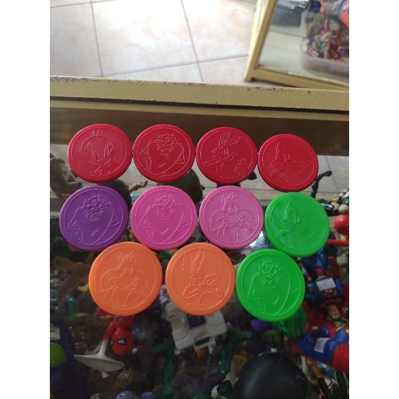 Kit com 11 Master tazos Elma Chips Looney tunes | Shopee Brasil