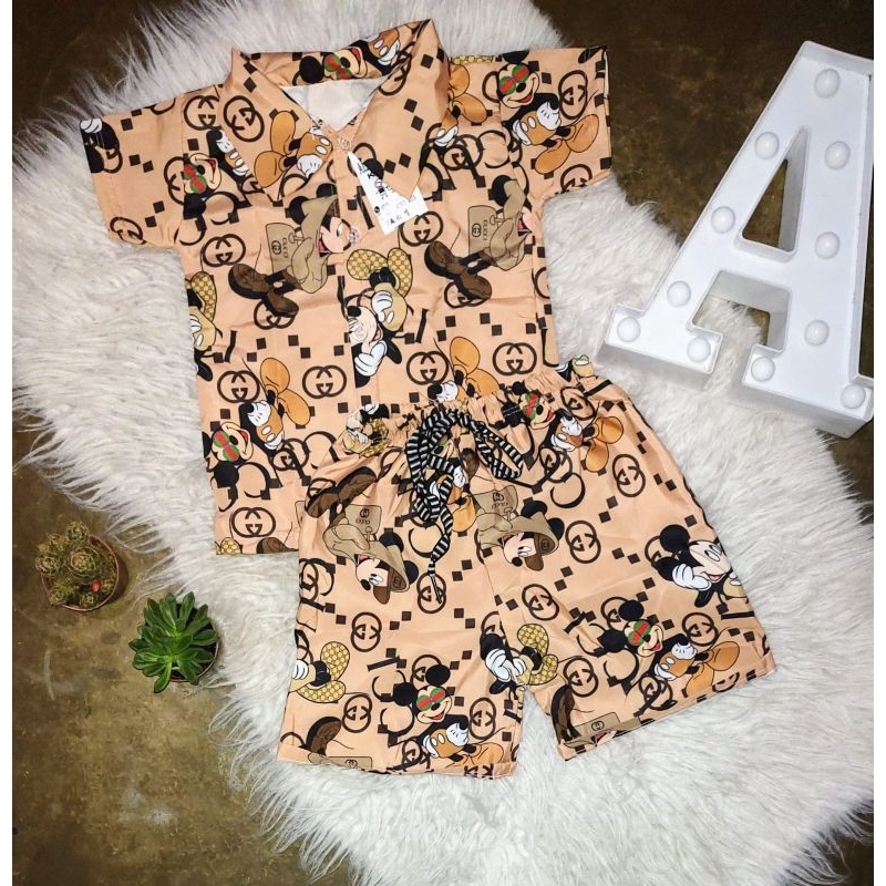 Conjunto mauricinho mikey gucc
