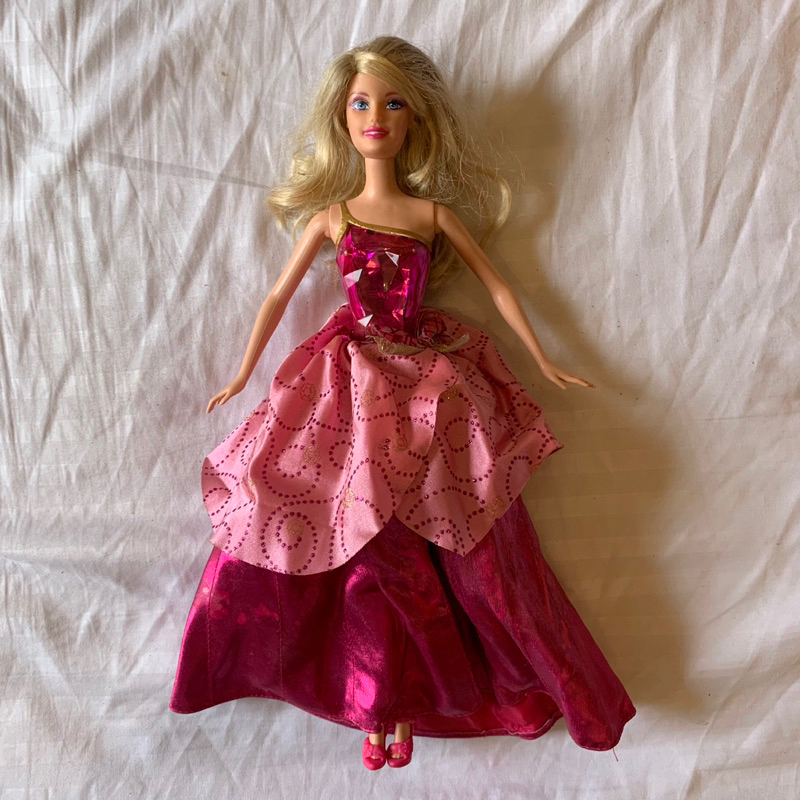 Boneca Barbie Antiga Original Da Mattel Com Linda Roupa Coleção