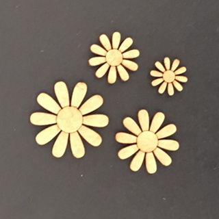 Combo 100 Margaridas, medidas: 3cm, 2,5cm, 2cm e 1,5cm cada tamanho com 25 unidades, mdf 3mma
