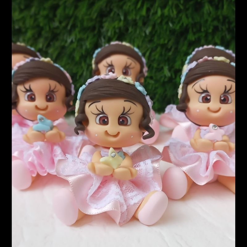 3 apliques bonequinhas em biscuit Jardim Encantado Biscuit