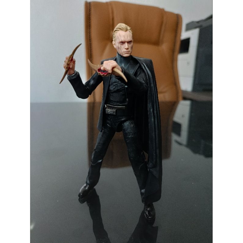 Dryden on sale vos figure