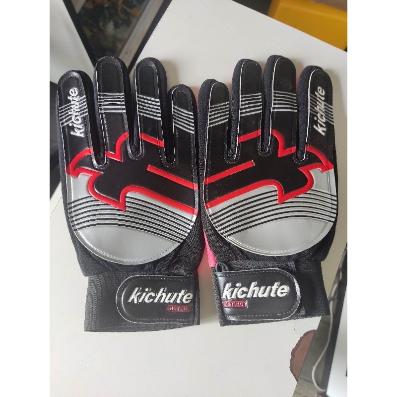 luva de goleiro kichute anos 80 rara ótimo estado | Shopee Brasil