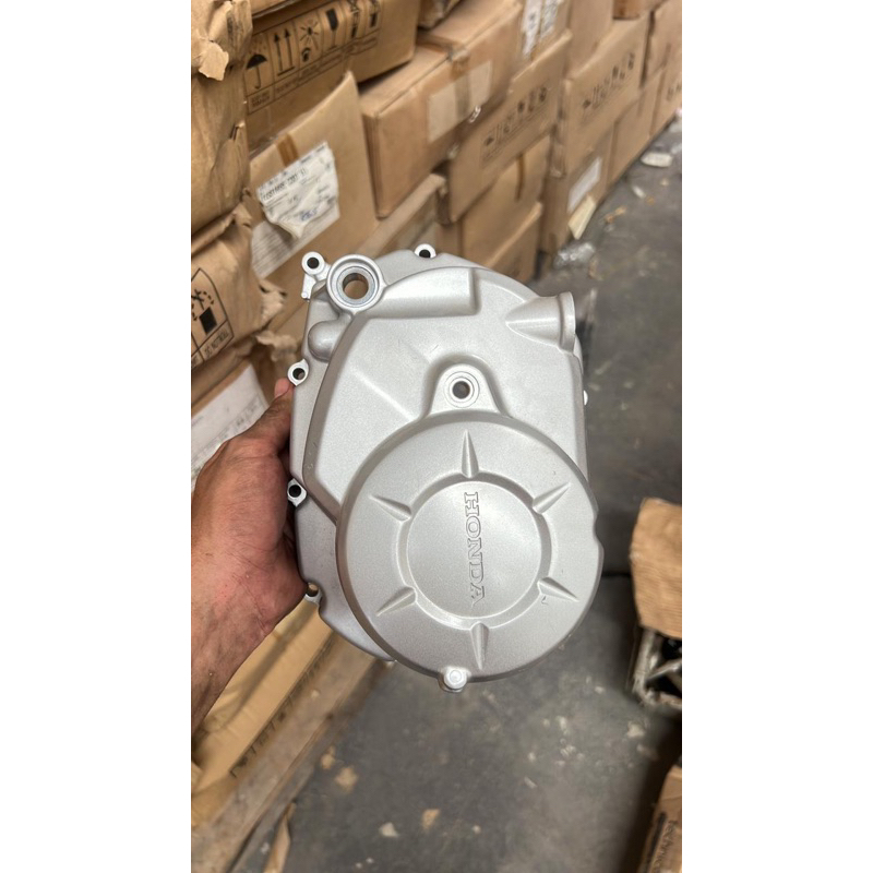 TAMPA MOTOR EMBREAGEM DIREITA HONDA BIZ-110/POP-110 PEDAL NOVA ORIGINAL