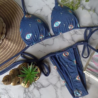 Biquíni Cortininha com calcinha fio de amarrar.