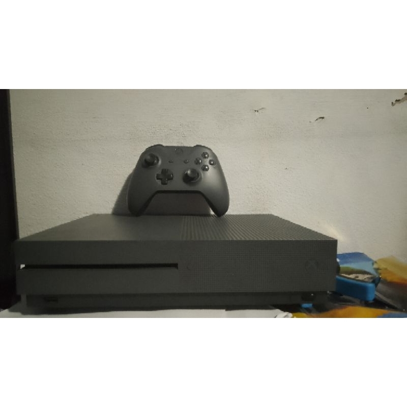 xbox-one-s-500gb-1-controle-corre-que-ta-baratinho