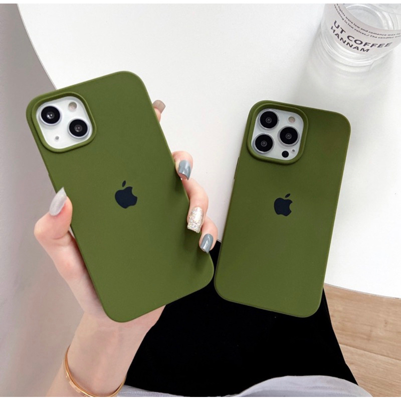 Capa Case Capinha Aveludada Silicone VERDE MILITAR Para IPhone X XS XSMAX XR 7G 8G SE2020 7PLUS 8PLUS 11 11PRO 11PROMAX 12 12PRO 12PROMAX 13 13PRO 13PROMAX 14 14PRO 14PLUS 14PROMAX/15/15PRO/15plus/15PROMAX