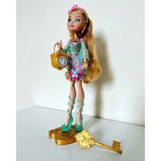 Boneca Articulada com Acessórios - Ever After High - Ashlynn Ella