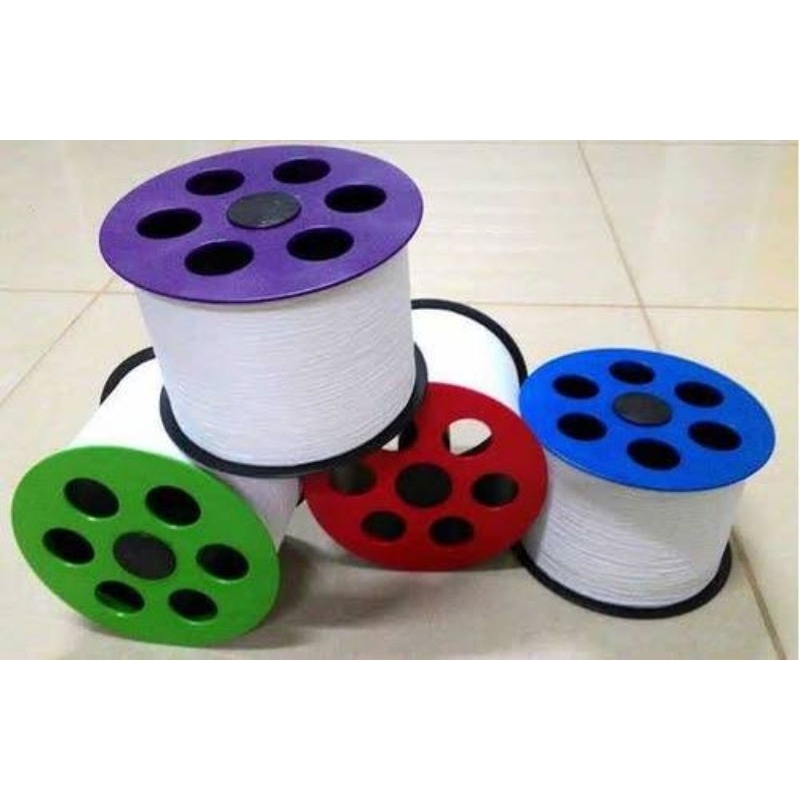 Mini Carretilha de Pipa 15 cm Plástica Com 500 Jardas de Linha Branca