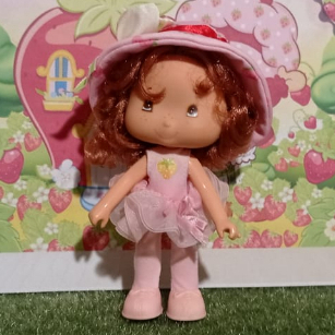 Boneca Moranguinho Bailarina - Estrela anos 90 (COMPLETA) | Shopee Brasil