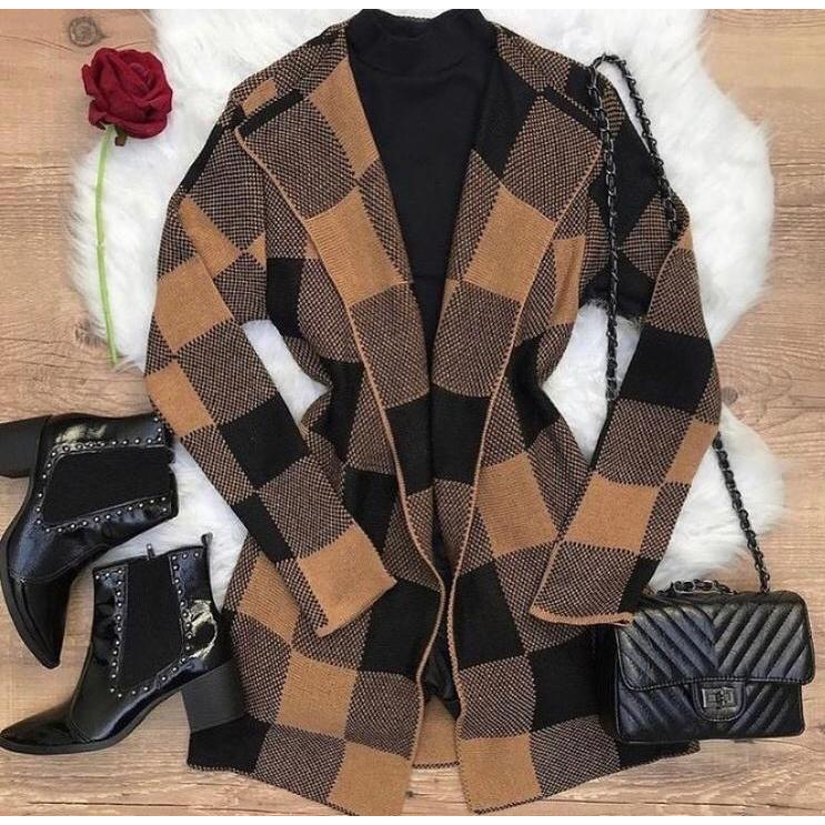 Casaco Feminino Tricô Kimono de Estampa Xadrez e Oncinha Moda Feminina Tricot