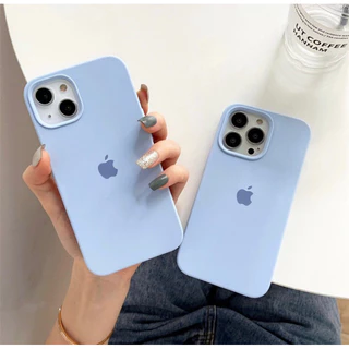 Capa case silicone aveludada por dentro com logo AZUL BEBÊ para x/Xs/xsmax/xr/7PLUS/8PLUS/7G/8G/SE2020/11pro/11promax/11/12/12pro/12promax/13/13PRO/13promax/14/14plus/14pro/14promax/15/15pro/15plus/15promax