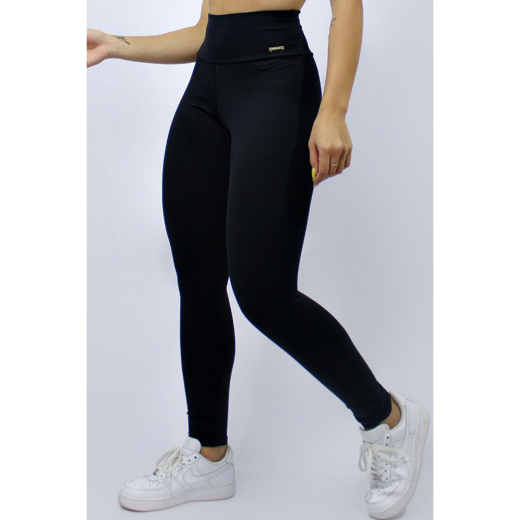 Calça Legging Preta em Oferta