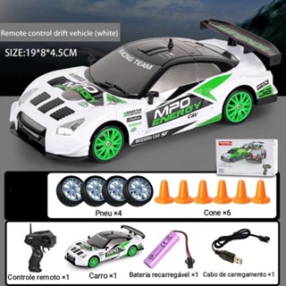 Carrinho de controle remoto tração nas quatro rodas Drift recarregável com  luz Led carro esportivo Nissan GTR presente para crianças