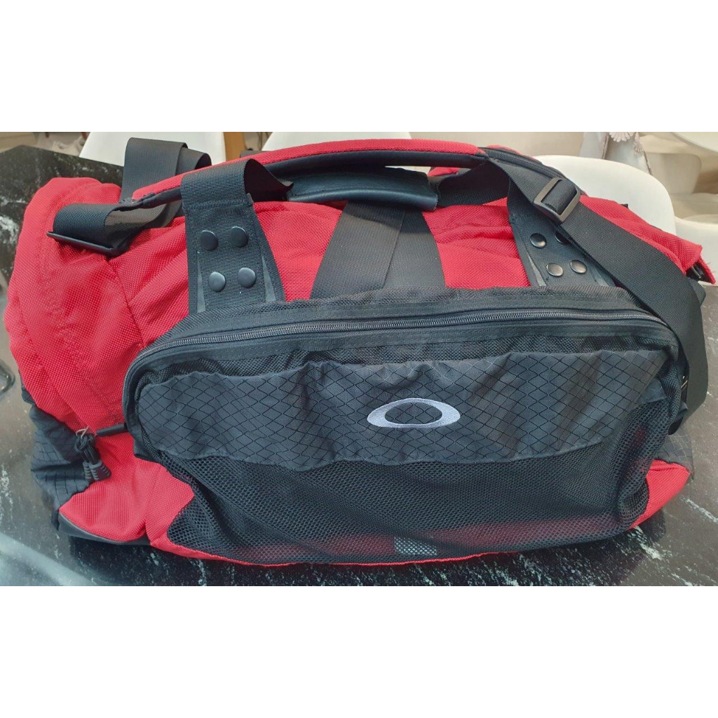 Mala Oakley Grande Outdoor Duffle Bag Preta e Vermelha Shopee Brasil