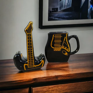 Caneca Guitarra Musical Preta com Dourado 2 Peças