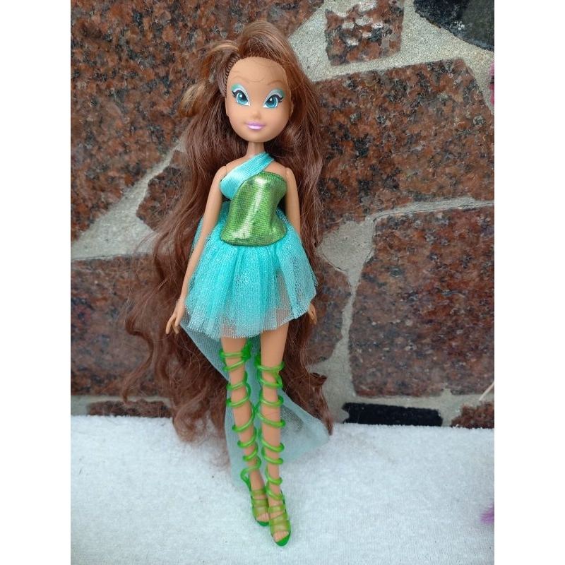 Poupée Winx Club Layla Aisha Believix 24cm vintage
