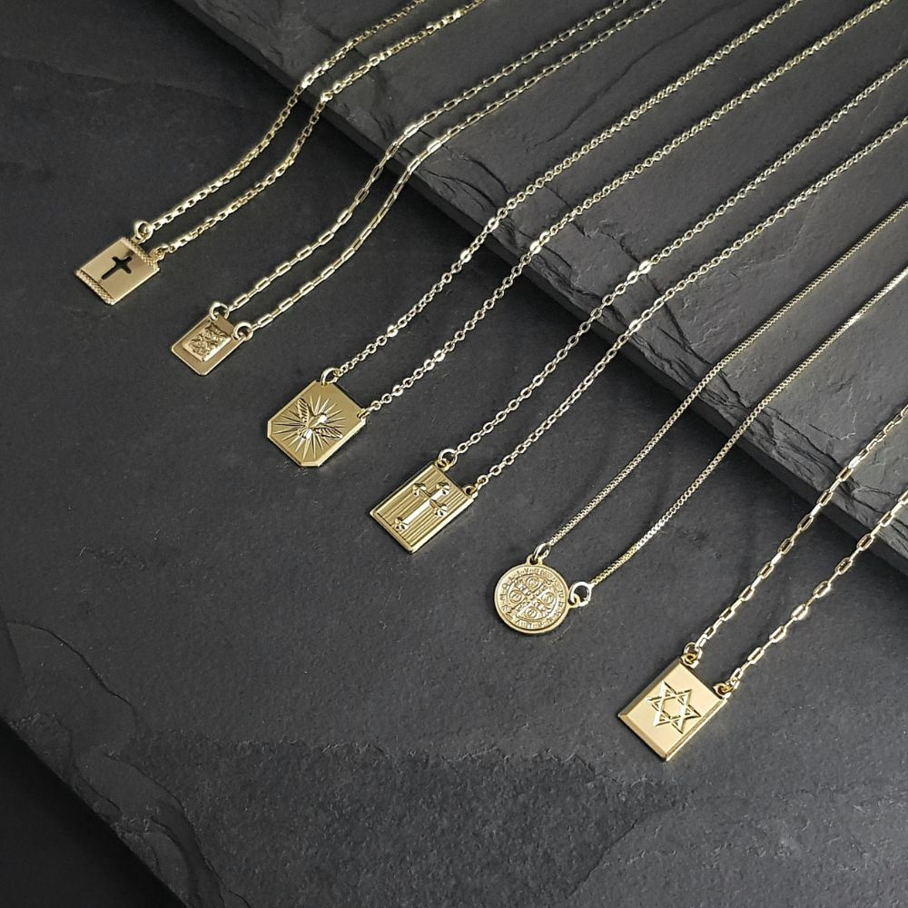 Escapularios Masculinos Banhado a Ouro 18k
