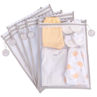 Kit c/ 5 Saquinhos Maternidade Organizadores para Bolsa Maternidade em TULE SUPER GROSSO + TAGS EM ACRÍLICO ( CINZA BEBÊ ) em Oferta na Shopee