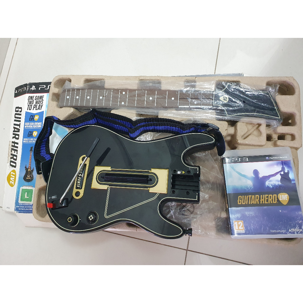 Guitarra Guitar Hero Live p/ PS3 com jogo e caixa originais