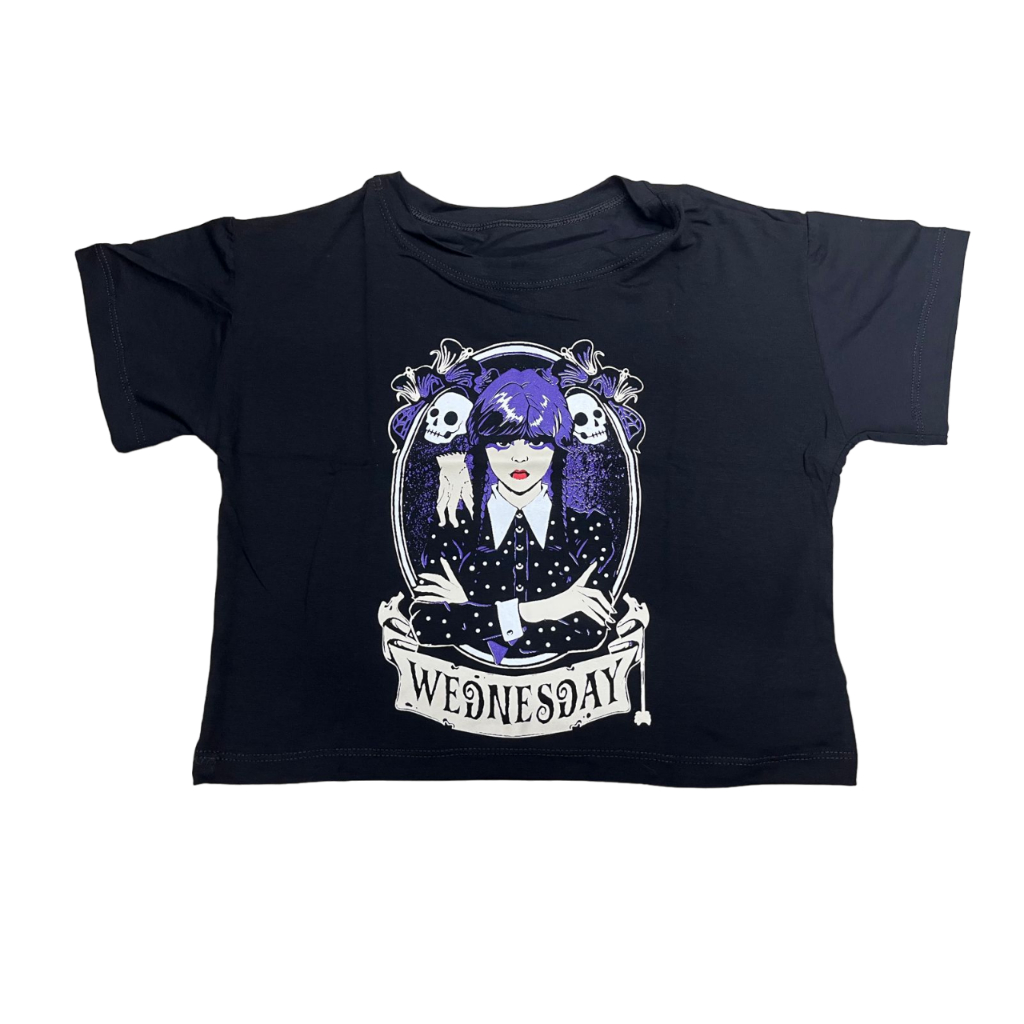 Cropped Wandinha Addams Art Of Debs  Vandinha adams, Camisetas  personalizadas, Como se vestir bem