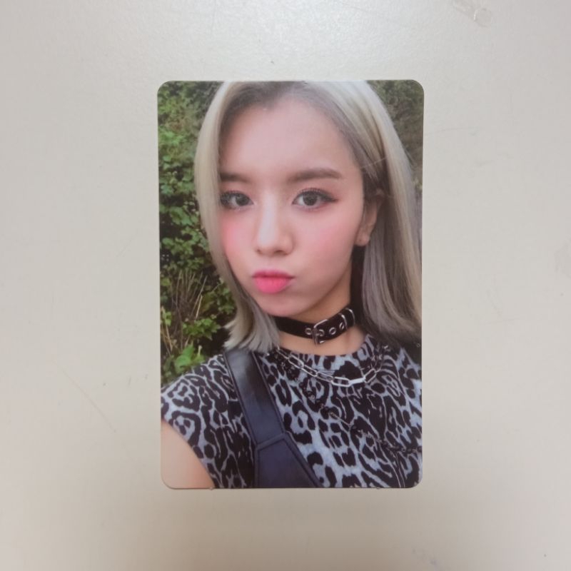 Woo!Ah! Photocard Kpop oficial wooah Photocards Qurious Wish Lucy