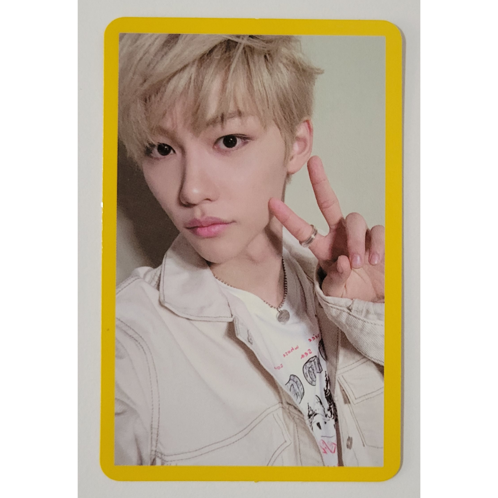 Official photocard K-pop - Stray Kids: Miroh - Yellow Wood