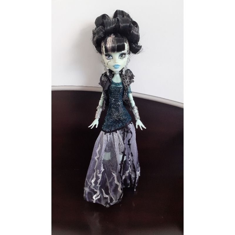 Monster High Boneca Frankie Stein Festa de Arrepiar