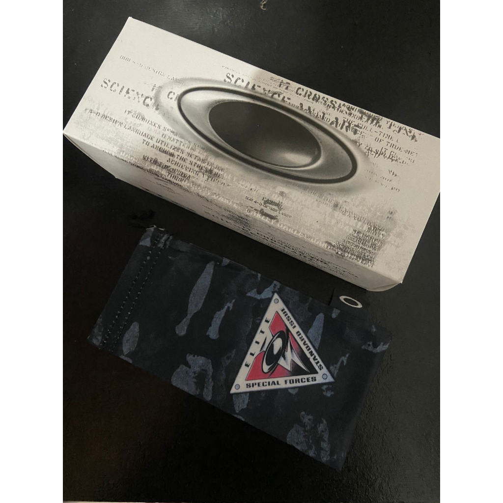 Kit Caixa e MicroBag Saquinho para Óculos Oakley Elite 05 | Shopee Brasil