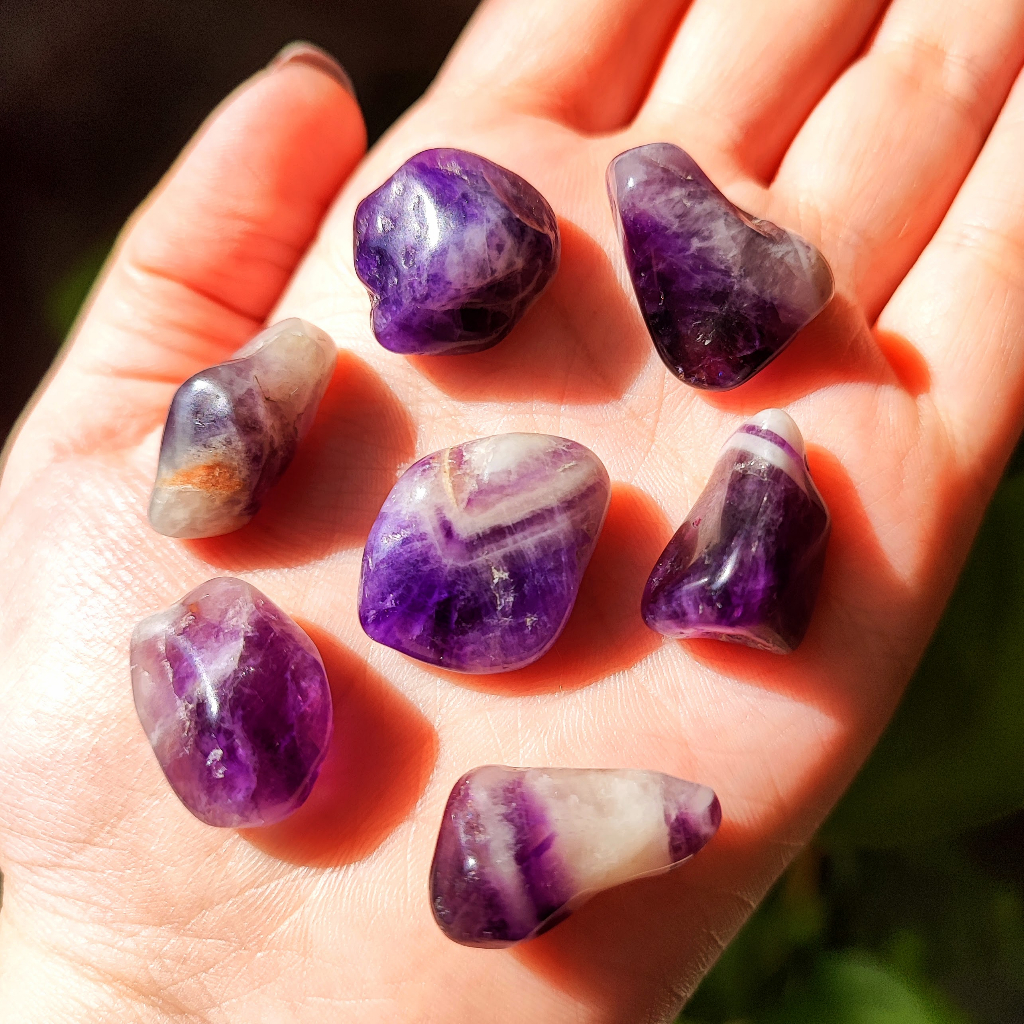 7un Ametista Chevron ou Cacoxenita Pequena Pedra Natural Rolada Ascensão Espiritualidade