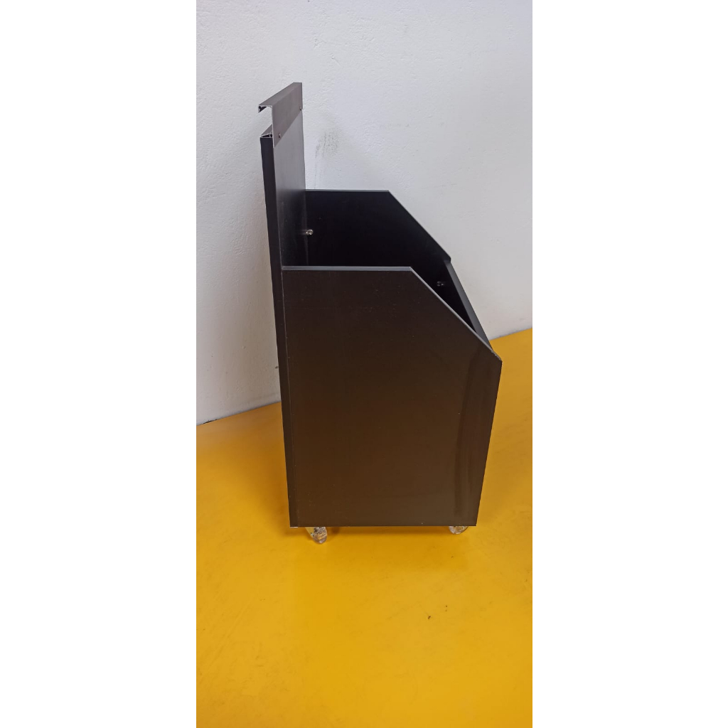 Nicho gabinete para tanque Black OFF com rodinhas