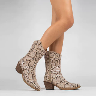 Bota Feminina Texana Western Bico Fino Country Salto Baixo Médio Grosso Tipo Cobra Promoção