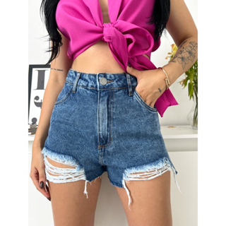 Short Jeans Feminino Destroyed Branco Com Barra Desfiada