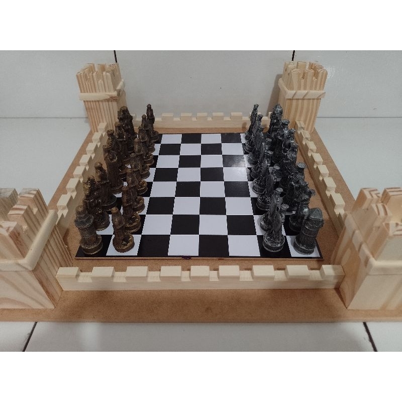 Jogo de xadrez - Tema : TOTENS MEDIEVAIS - Tabuleiro e