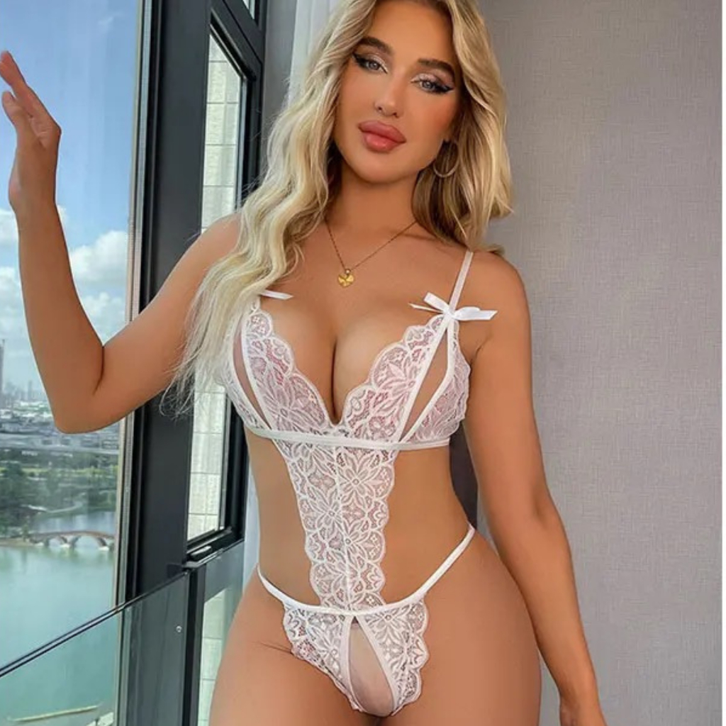 Body Aberturas Apressadinha Sensual Lingerie rendada com laços