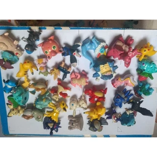 Lote 2 miniatura brinquedo Pokémon