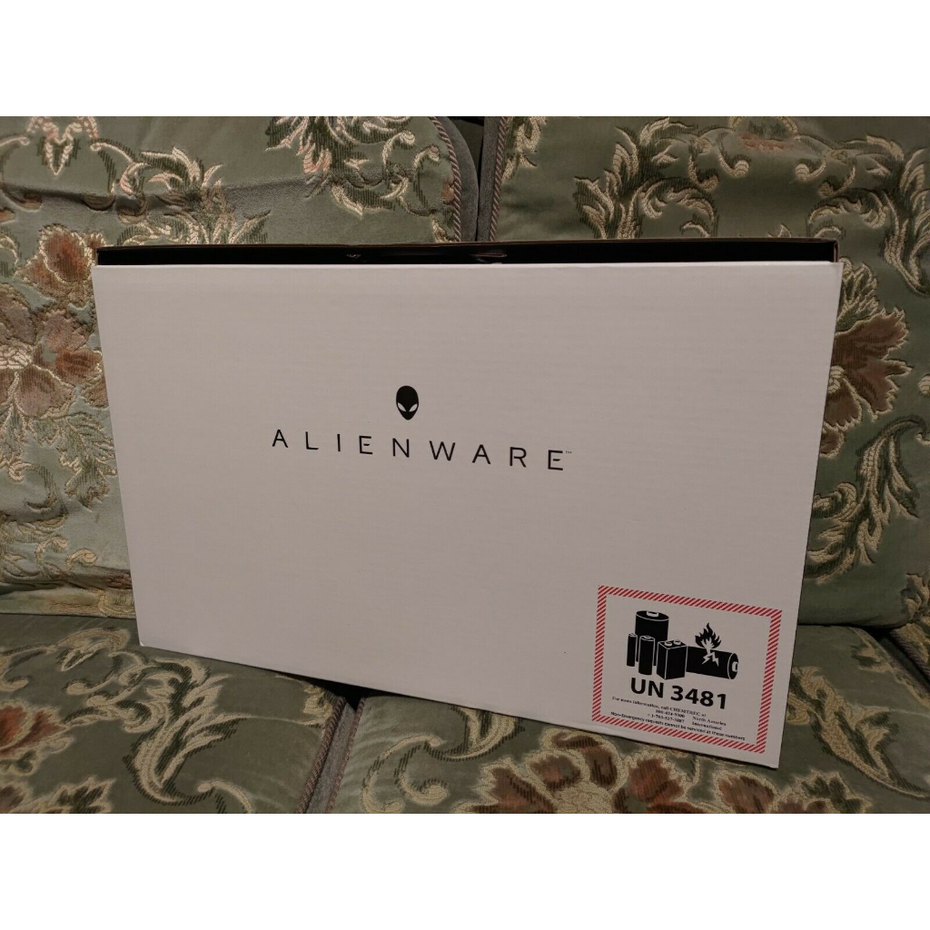 Alienware M15 R6 i7 11800H 16GB RTX 3080 1TB 360Hz Monster Gaming Laptop