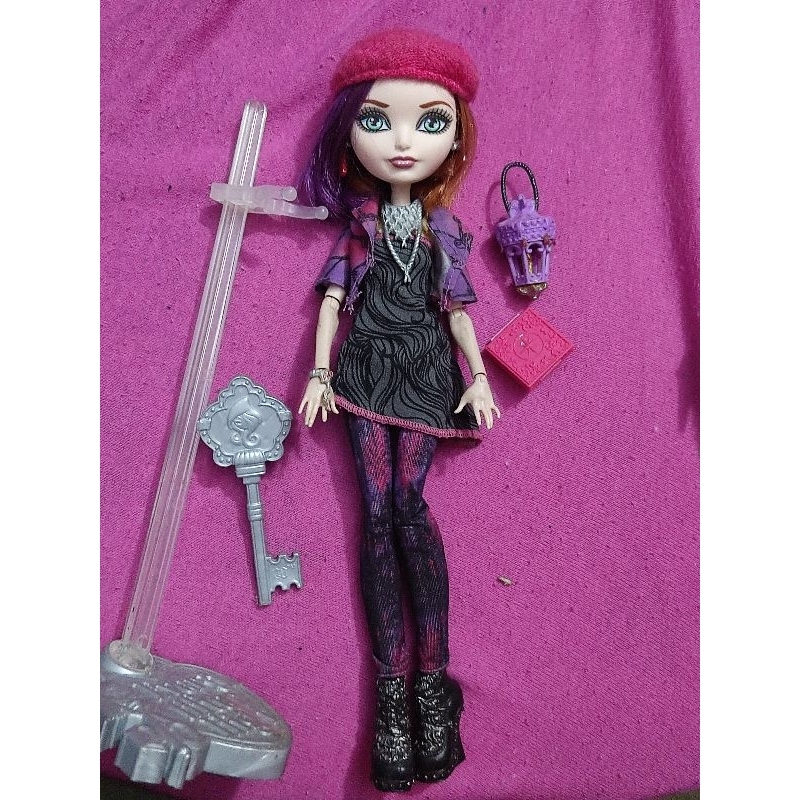 Ever After High Through the Woods Poppy OHair 