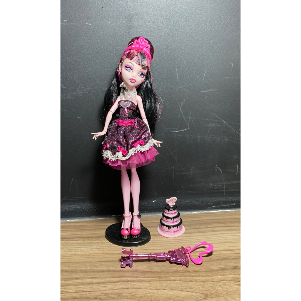 Monster high draculaura 1600 hotsell