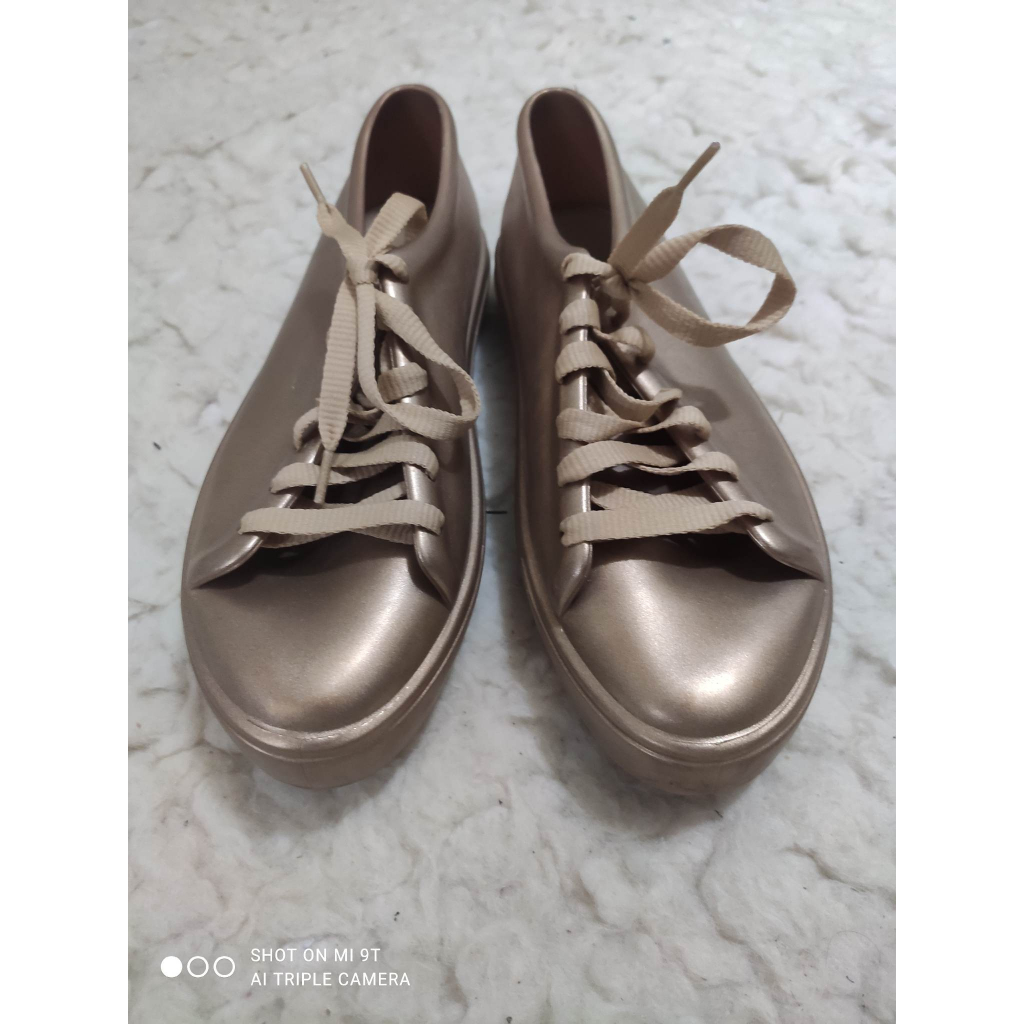 Tenis discount dourado melissa