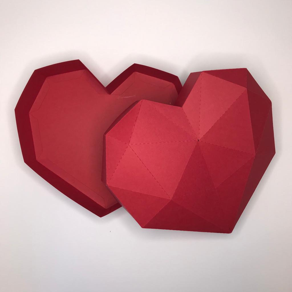 Caixa de Coração feita de Papel 180g, para Presente Dia dos Namorados