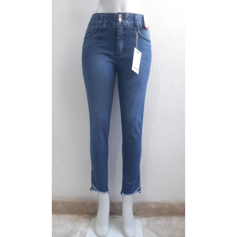 Calça Jeans Loopper Feminina Capri Curta Modeladora Com Elástico