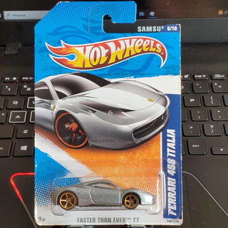 HOT WHEELS FERRARI 458 ITALIA FASTER THAN EVER - Miniatura Diecast - Lacrada.
