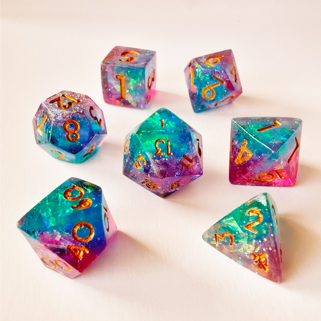 Dados RPG iridescente brilhante Holográfico furta-cor jogos de mesa colecionáveis Kit 7 dados RPG de mesa Dnd D&d dungeons and dragons D20 D4 D6 D8 D10 D12 dice