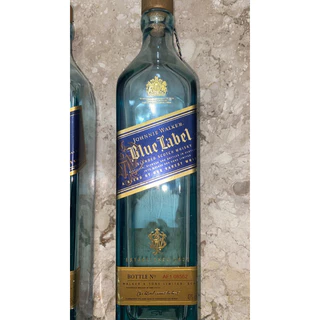 1 garrafa vazia blue label em perfeito estado Johnnie Walker garrafa tampa e caixa