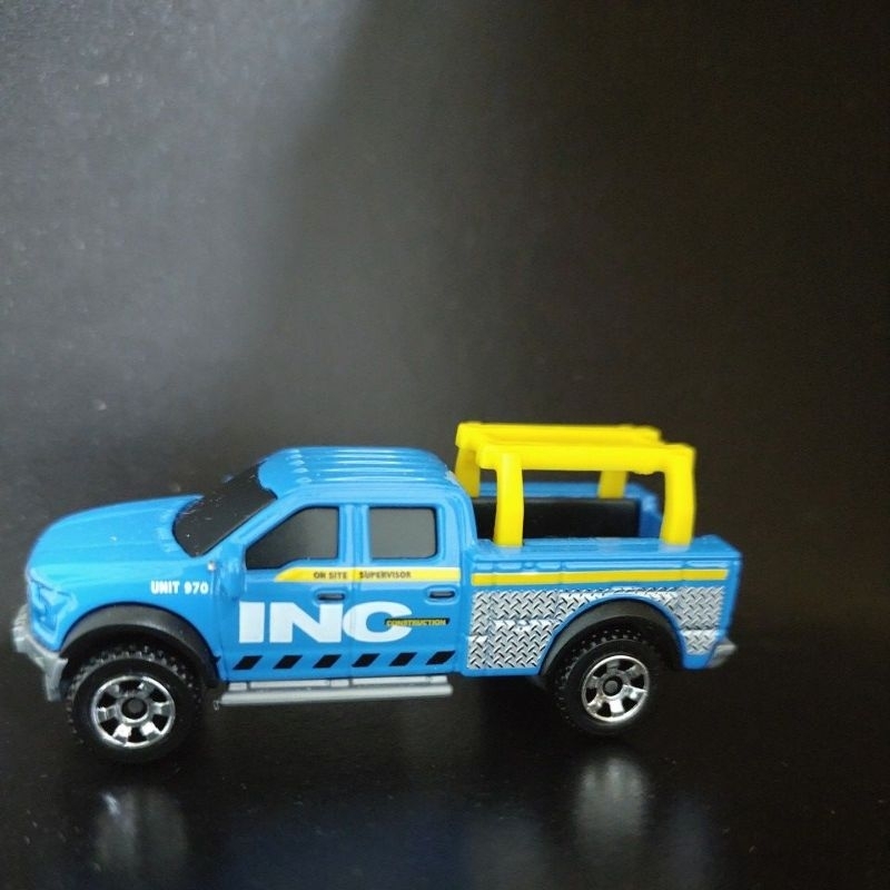 Camion Jouet Matchbox Ford F150 Contractor 2015 - Jaune Et Orange - Échelle 1:64 - Occasion