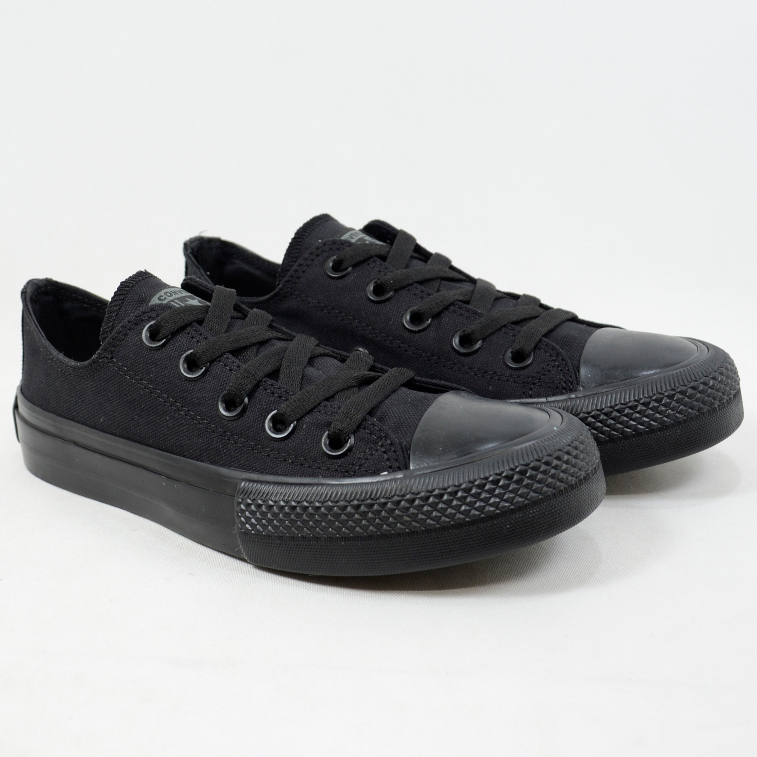 Tênis Preto All Black Cano Baixo Tradicional Unissex Star Chuck Taylor